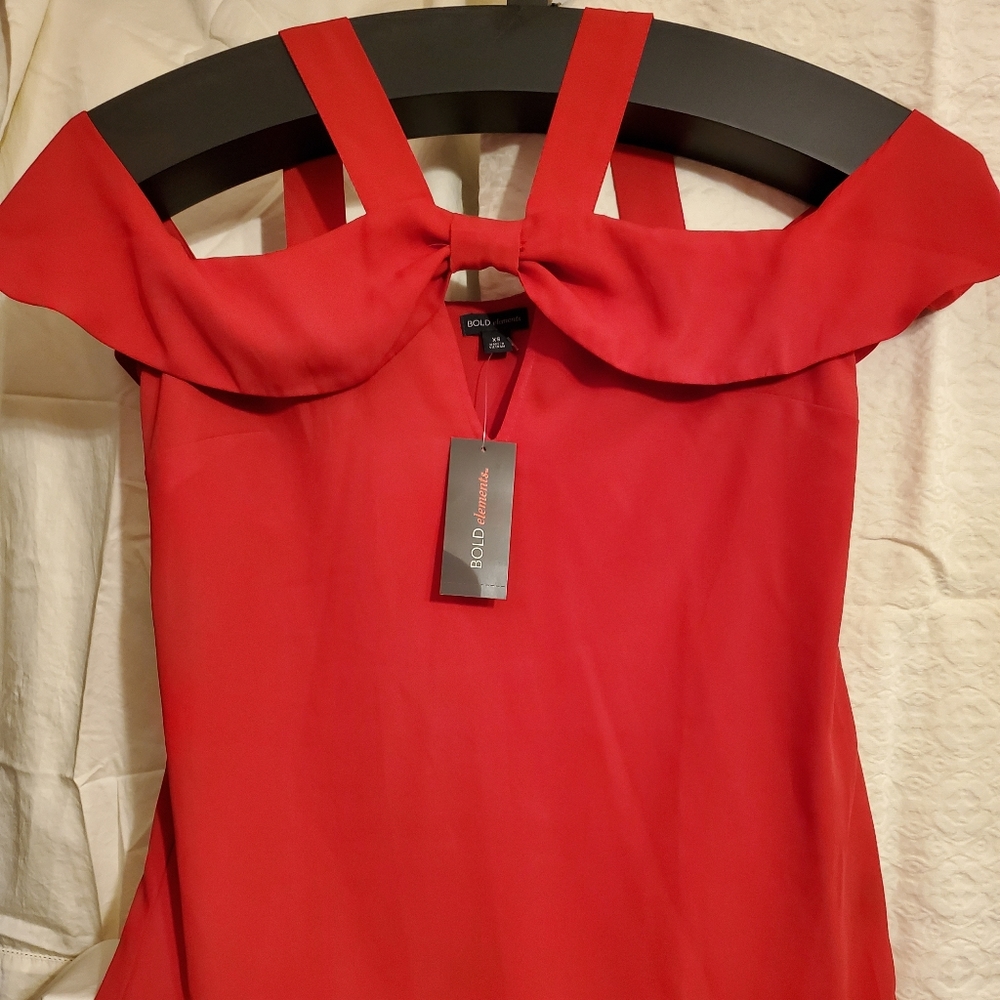 RED COLD SHOULDER top